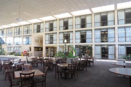 Days Inn by Wyndham Columbus Airport Restauration Photos