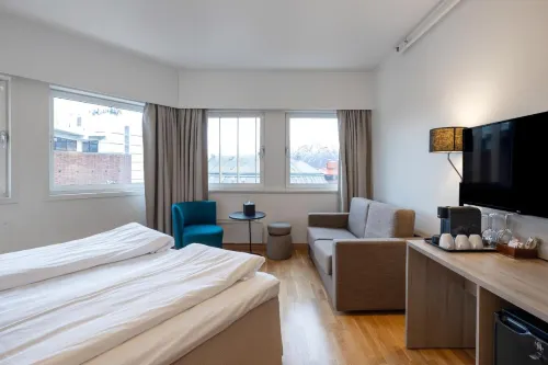 Quality Hotel Saga Photos