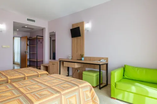 Ivana Palace Hotel - Free Parking Номера Photos