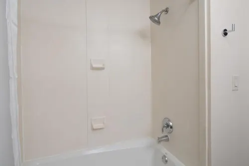 Best Western Valencia/Six Flags Inn & Suites Photos