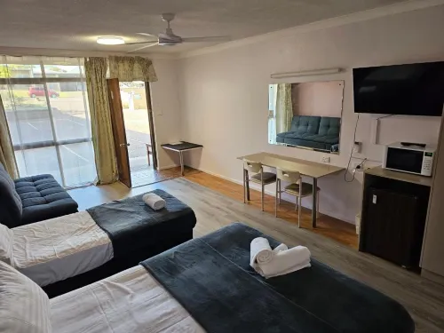 Cumberland Motor Inn Photos