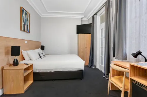 Penshurst Hotel Rooms Photos