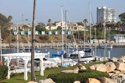 Oceanside Marina Suites - A Waterfront Hotel Рядом с отелем Photos