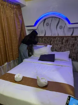 De'Pratnya Hotel Kamar Photos