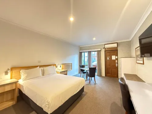 Albury Paddlesteamer Motel Rooms Photos