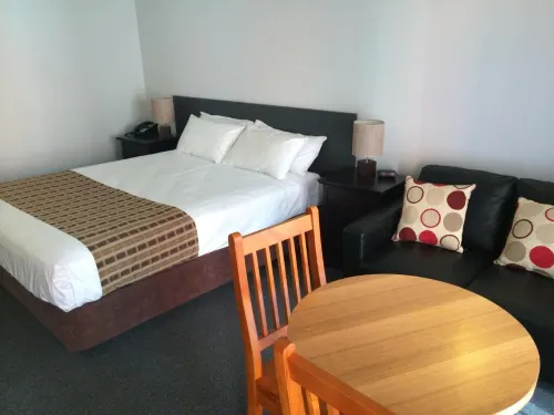 Footscray Motor Inn and Serviced Apartments Rooms Photos