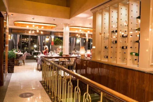 Beethoven Premium Hotel Restauration Photos