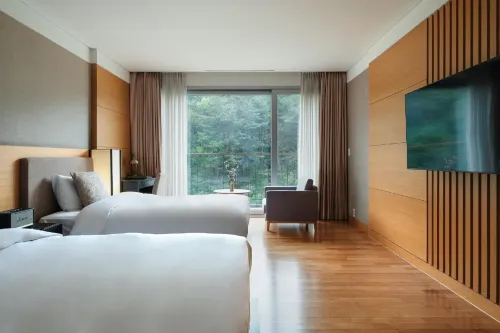 The Suites Hotel Namwon Zimmer Photos