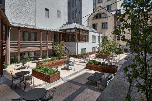 Urban Yard Hotel Exterior Photos