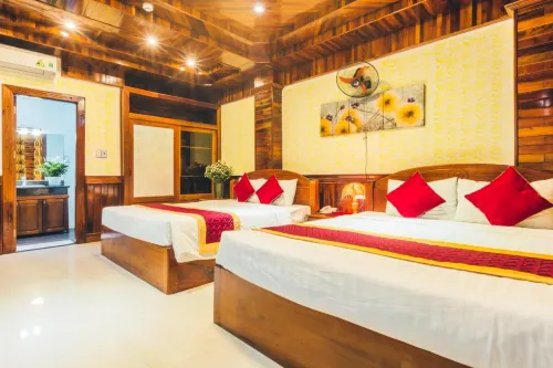 San San Hotel Photos