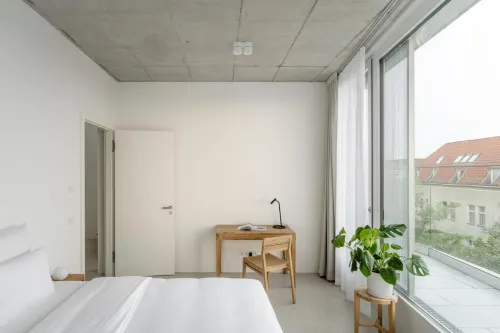 Carlotta Apartments Photos