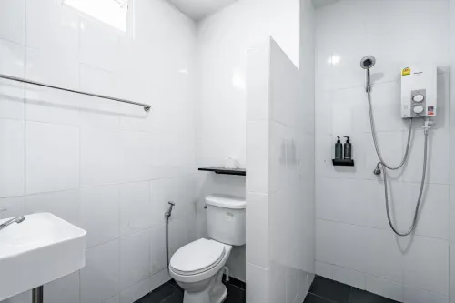 Terminal2 Hotel Phuket Rooms Photos