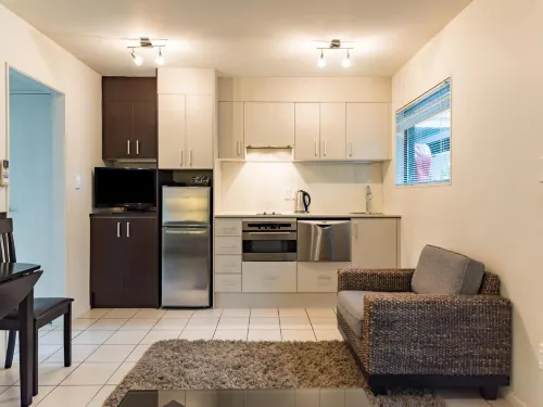 Sea Spray Suites Zimmer Photos