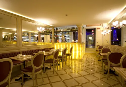 Hotel Alcyone Restauration Photos