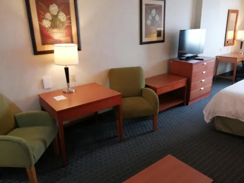 Holiday Inn Express & Suites Toluca Zona Aeropuerto Photos