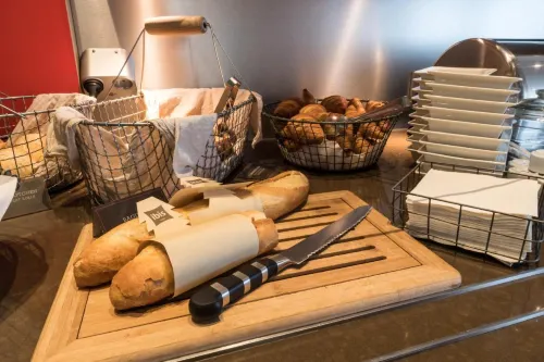 Ibis Koblenz City Dining Photos