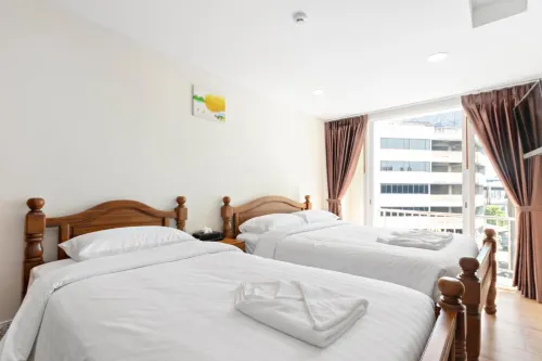 Royale 8 Ville Guest House Zimmer Photos