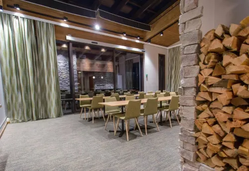 Kultahippu Hotel & Apartments Dining Photos
