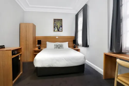 Penshurst Hotel Rooms Photos