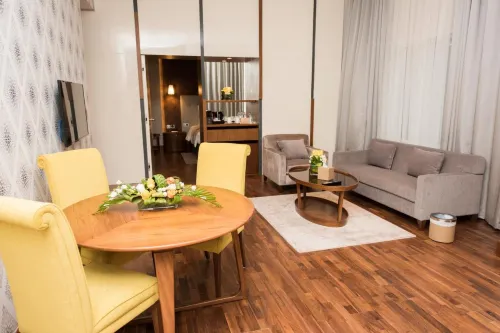 The Avenue Hotel Zimmer Photos