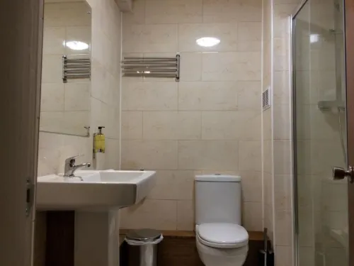 Crosshill House Rooms Photos