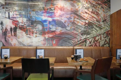The Z Hotel Victoria Restauration Photos