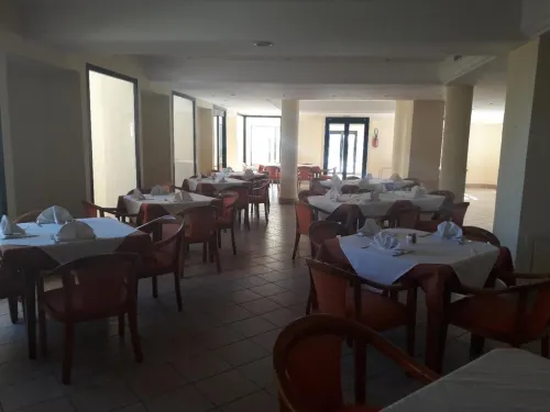 Sufetula Hotel Dining Photos
