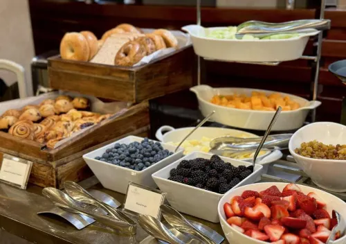 The Westin Southfield Detroit Restauration Photos