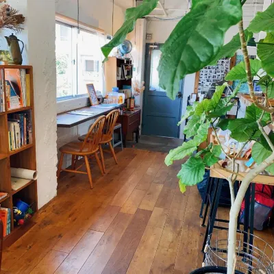 Route - Cafe and Petit Hostel Public Areas Photos