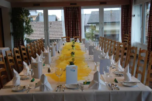Hotel Brienz Restauration Photos