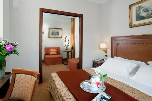 Pinewood Hotel Rome Photos