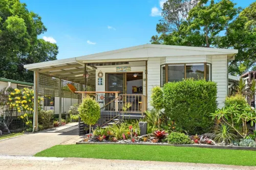 Flynns Beach Caravan Park Exterior Photos