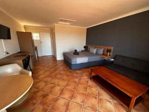 Hospitality Port Hedland Rooms Photos