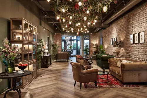 Urban Yard Hotel Featured Photos