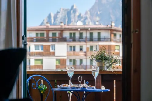 Ambra Cortina Luxury&Fashion Hotel Circondario Photos