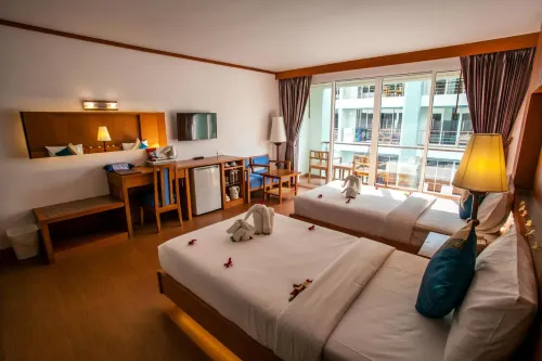 Phi Phi Harbour View Hotel Rooms Photos