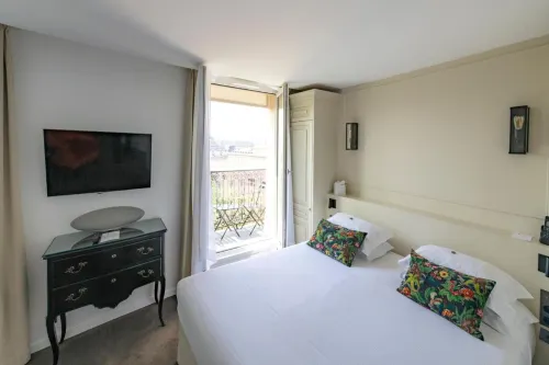 Hotel La Comtesse Tour Eiffel Rooms Photos