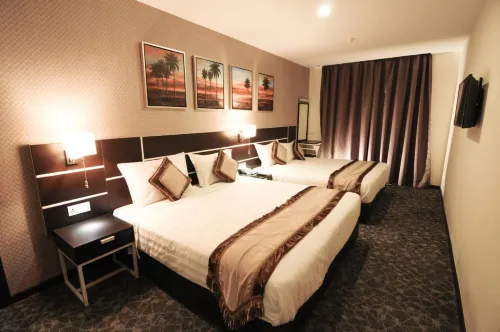K GARDEN HOTEL PARIT BUNTAR Photos