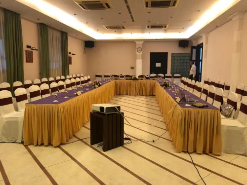 Villa Hue Hotel Business Facilities Photos