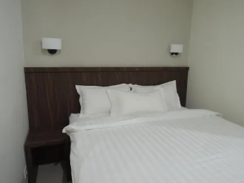 Harlys Residence Kamar Photos