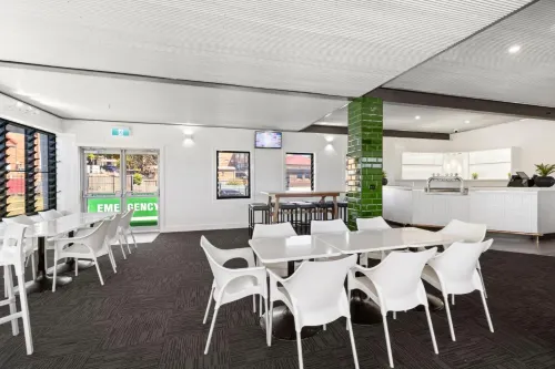 Pier Hotel Coffs Harbour Dining Photos