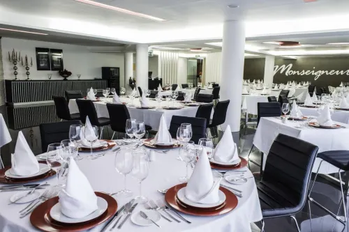 Hotel VIP Praia Restauration Photos