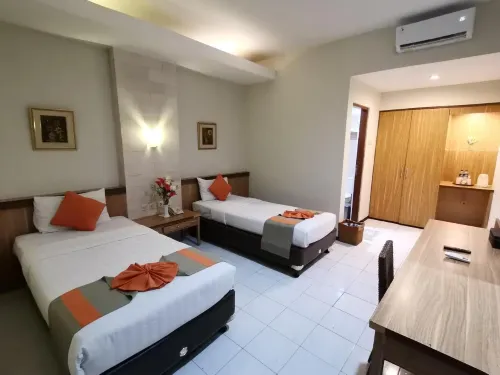 Catur Putra Hotel Magelang Kamar Photos