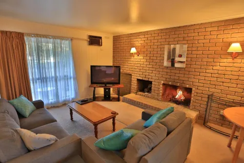 Mountain View Motor Inn & Holiday Lodges Rooms Photos