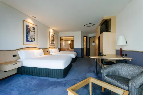 Lakes Hotel Photos