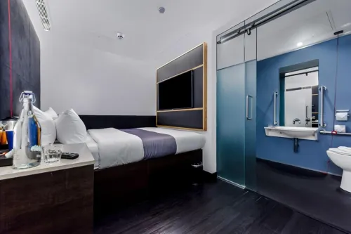 The Z Hotel Holborn Photos