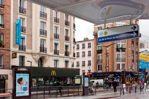 Hipotel Paris Printania Maraîchers. À proximité de l'hôtel Photos