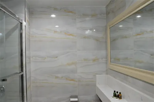 LIC Plaza Hotel Chambres Photos