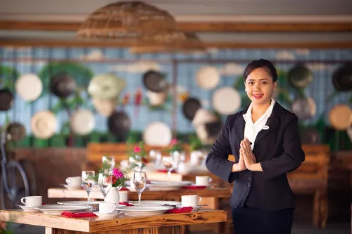 Royal Caravan Hotel & Outbound Trawas Makanan Photos