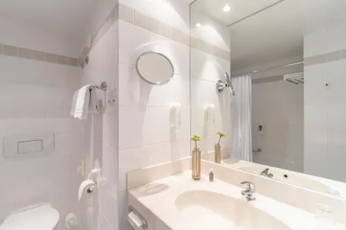 Ramada by Wyndham Hannover Photos